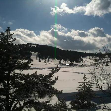 아파트 Face Aux Pistes