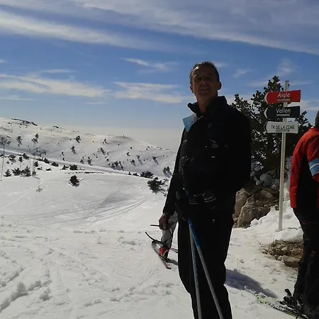 아파트 Face Aux Pistes *